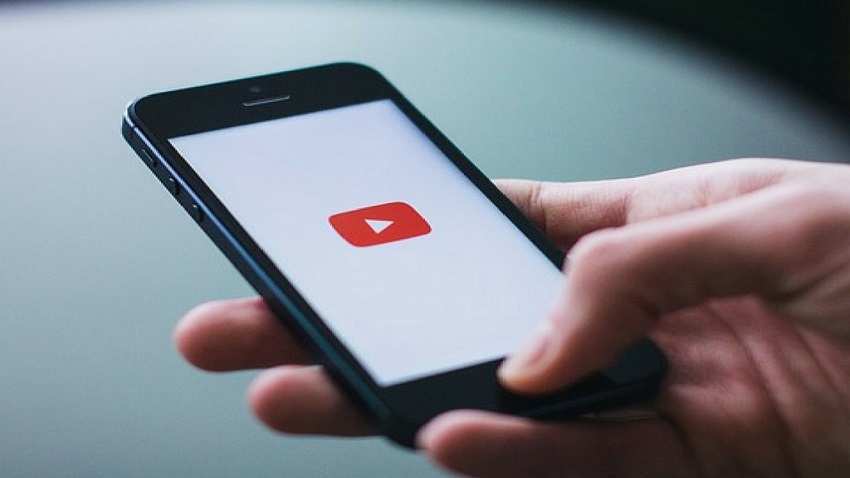 'Momo Challenge' sliding into kid shows on YouTube: Report 'Momo Challenge' sliding into kid shows on YouTube: Report