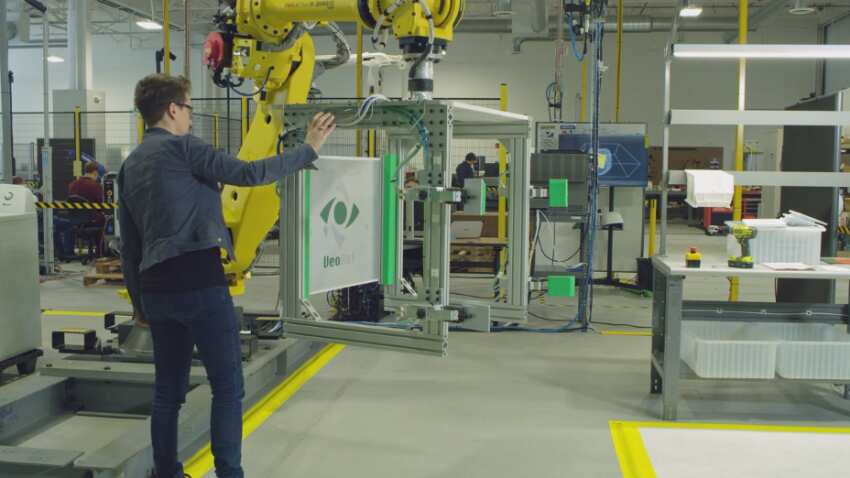 Robots working hand in hand with humans? What this startup has made possible Robots working hand in hand with humans? What this startup has made possible