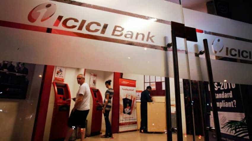 New Credit Card: ICICI Bank targets senior professionals, entrepreneurs rich with 'Emeralde Credit Card' New Credit Card: ICICI Bank targets senior professionals, entrepreneurs rich with 'Emeralde Credit Card'