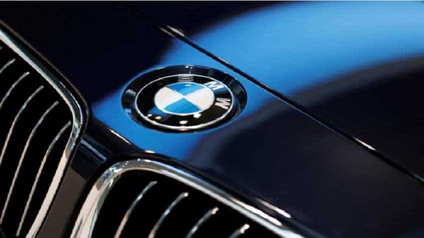 German high-end car giants BMW and Mercedes-Benz maker Daimler join forces to develop self-driving cars German high-end car giants BMW and Mercedes-Benz maker Daimler join forces to develop self-driving cars