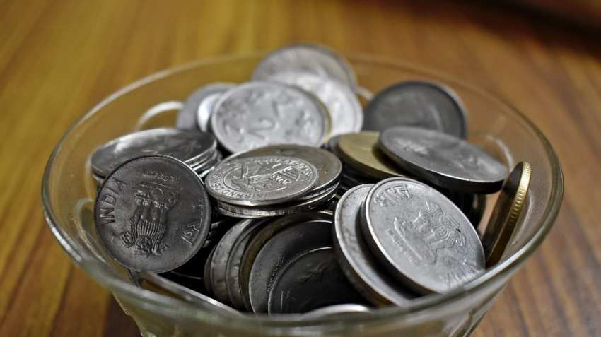 New Re 1 coin to be available soon: Check its features and how it is different from old coin New Re 1 coin to be available soon: Check its features and how it is different from old coin