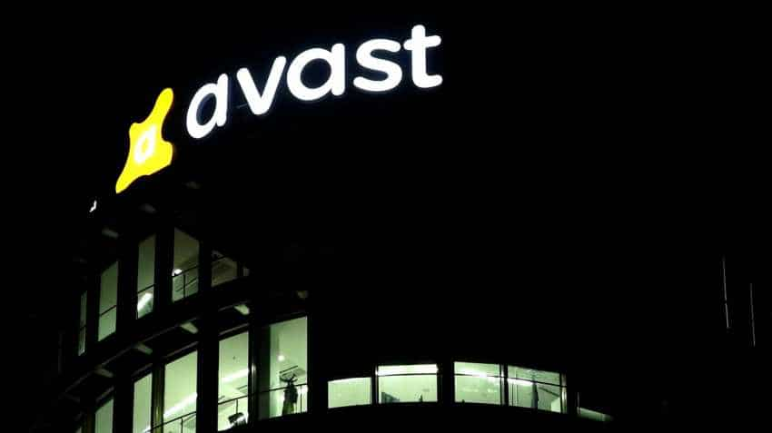 Avast CEO to step down; annual results miss expectations