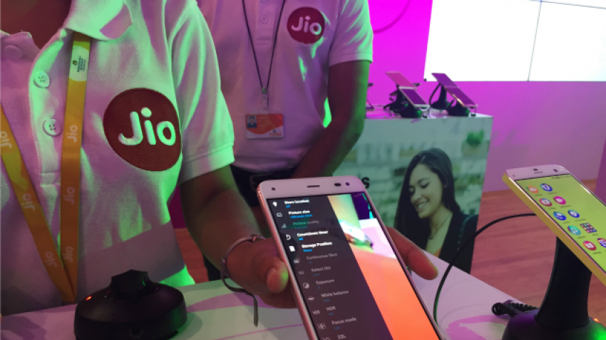 Did you get Jio Celebration Pack? This is how you can check it