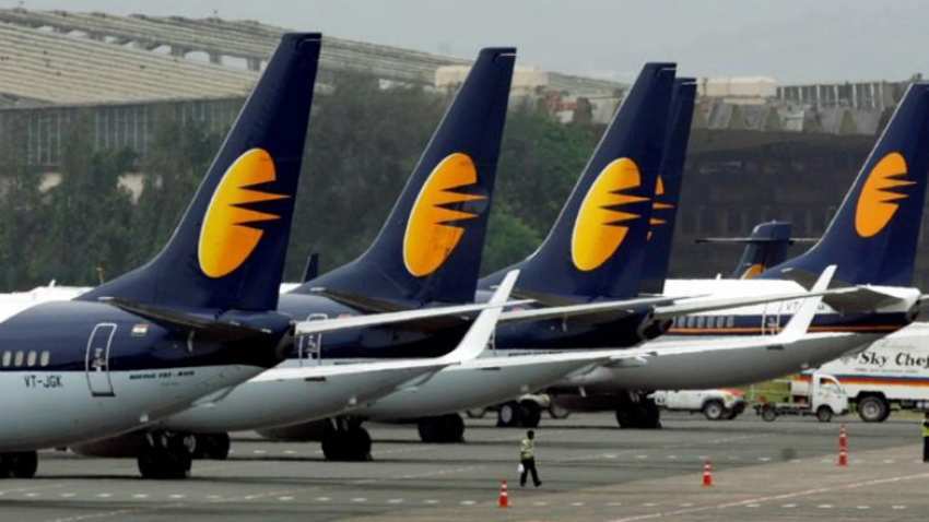 SBI seeks bids for cash-strapped Jet Airways before April 10 SBI seeks bids for cash-strapped Jet Airways before April 10