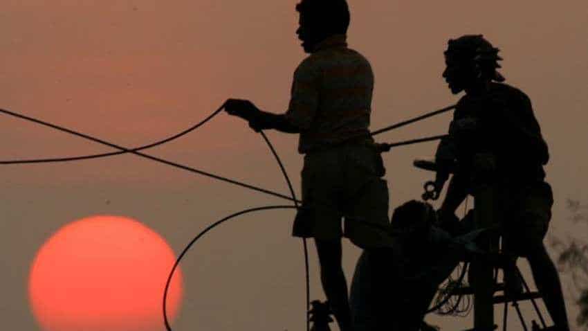 Power producers outstanding dues on discoms spike 20% to nearly Rs 41,000 cr in Jan Power producers outstanding dues on discoms spike 20% to nearly Rs 41,000 cr in Jan