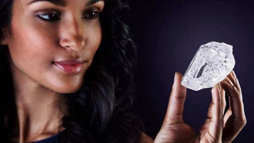 Rare 302.37 carat emerald cut diamond is up for sale sans a price tag Rare 302.37 carat emerald cut diamond is up for sale sans a price tag