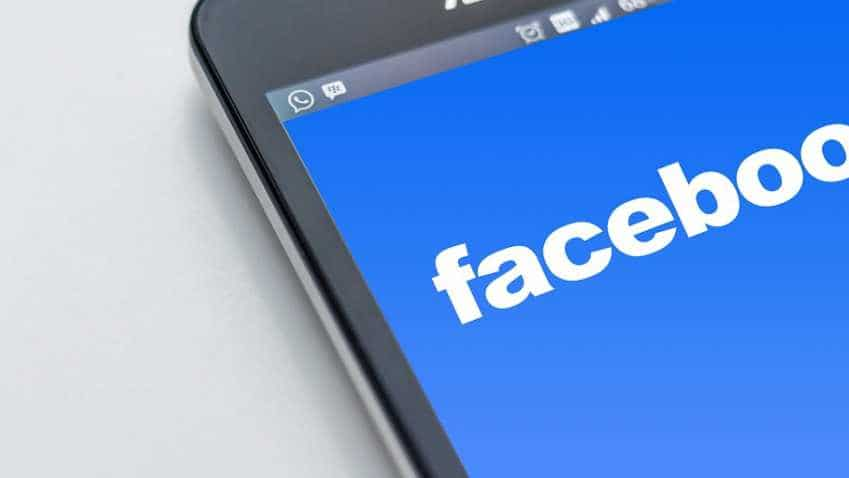 Facebook plans to bring chat back into main app?