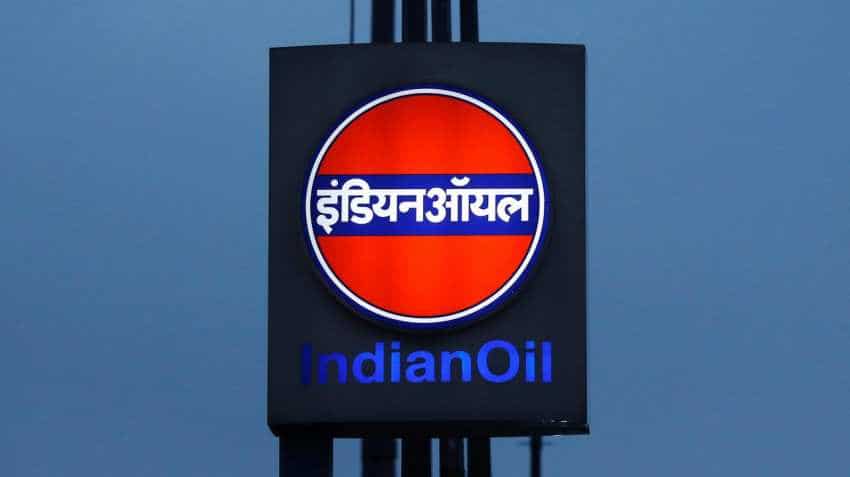 IOC sets up trading desk at Delhi office to buy crude on real-time basis IOC sets up trading desk at Delhi office to buy crude on real-time basis