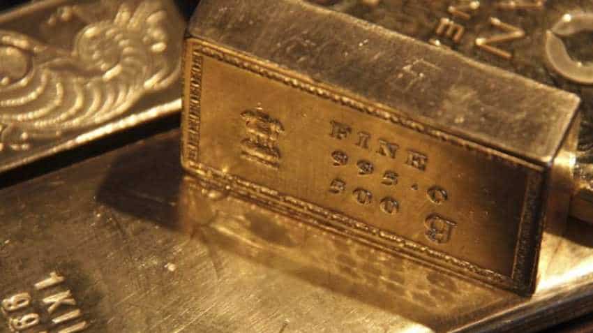 Gold slips to 2019 low as global economic outlook improves