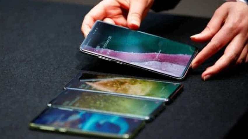 Samsung delays Galaxy Fold phone launch over screen problems