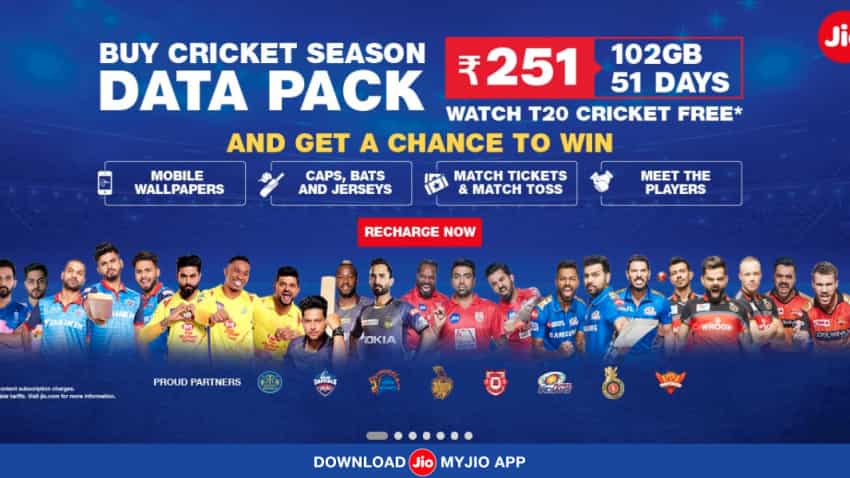 Cricket Enthusiast? You can now avail exciting prizes with RJio's Cricket Season Pack Cricket Enthusiast? You can now avail exciting prizes with RJio's Cricket Season Pack
