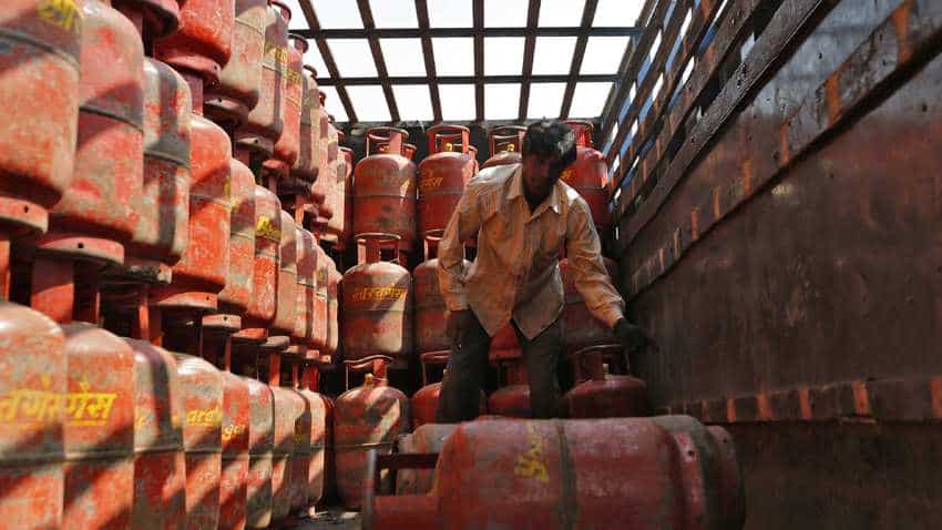 LPG cylinder prices hiked: This is how much you will have to pay for cooking gas now LPG cylinder prices hiked: This is how much you will have to pay for cooking gas now