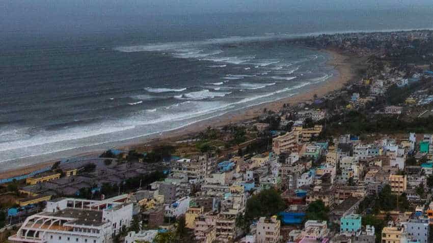 Cyclone Fani impact: Vistara waives off cancellation fee, IndiGo announces flight cancellation Cyclone Fani impact: Vistara waives off cancellation fee, IndiGo announces flight cancellation