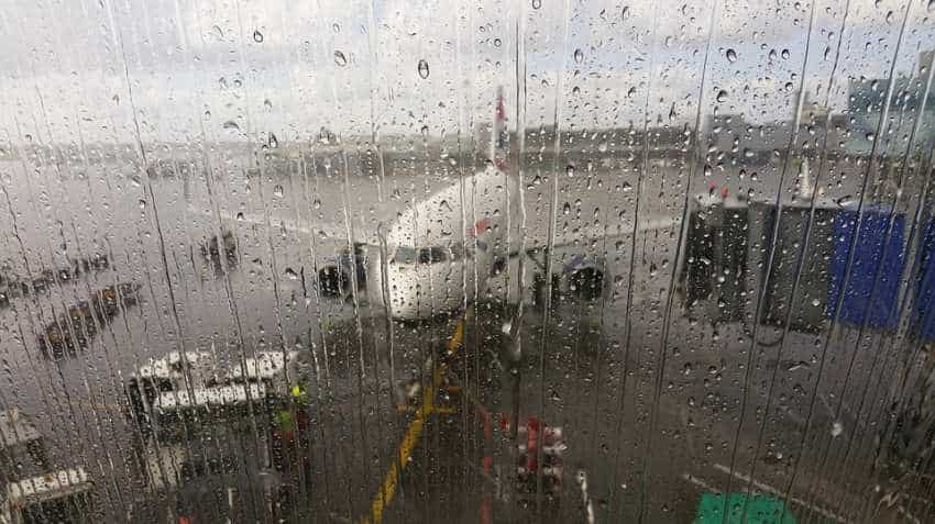 Cyclone Fani: How you can cancel or change SpiceJet, Indigo, GoAir, Air India and Vistara tickets Cyclone Fani: How you can cancel or change SpiceJet, Indigo, GoAir, Air India and Vistara tickets