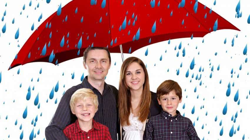 Group medical insurance: Why one should buy this along with standalone health insurance Group medical insurance: Why one should buy this along with standalone health insurance