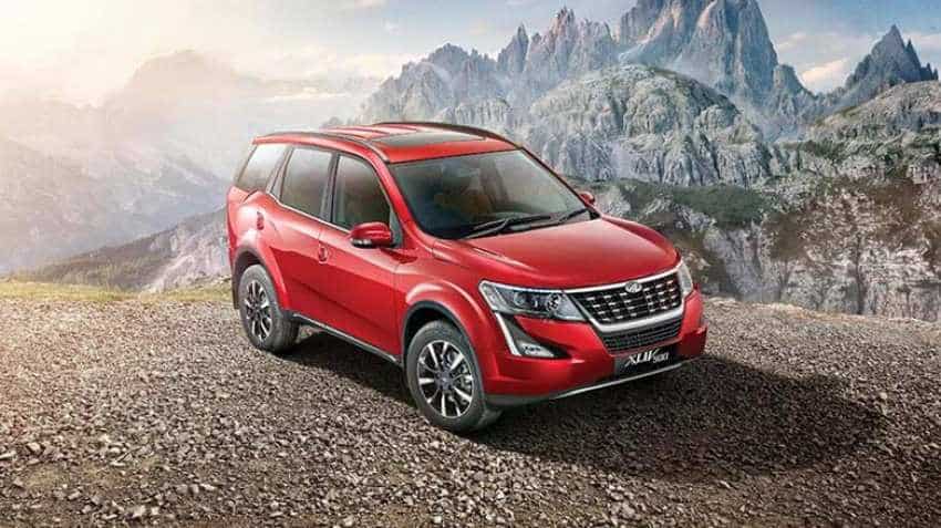Mahindra launches entry level variant of XUV500 at Rs 12.22 lakh
