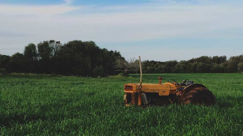 Mahindra, Tata attract farmers at Africa's biggest agricultural expo By Fakir Hassen Mahindra, Tata attract farmers at Africa's biggest agricultural expo By Fakir Hassen