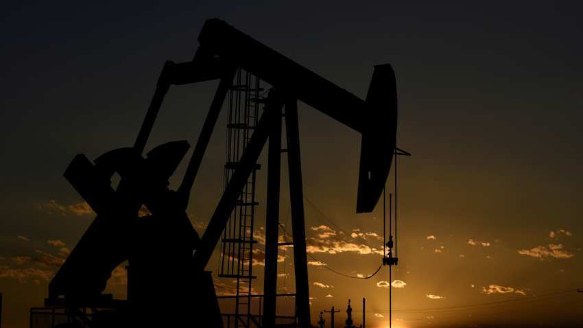 Brent oil rises above $70 as OPEC cuts, US sanctions outweigh trade war worries