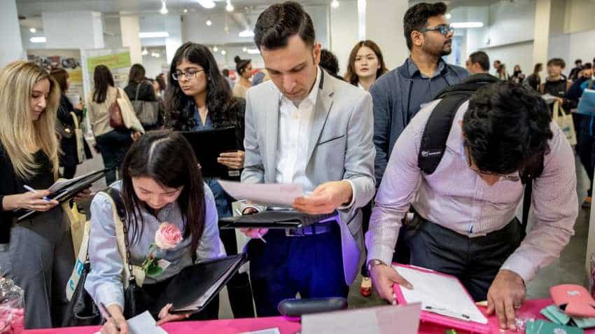 IIIT, Vadodara Recruitment 2019: Vacancies for 6 administrative assistant and other posts announced IIIT, Vadodara Recruitment 2019: Vacancies for 6 administrative assistant and other posts announced