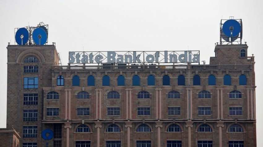 SBI FD account holder? Know interest rates, benefits and other details SBI FD account holder? Know interest rates, benefits and other details