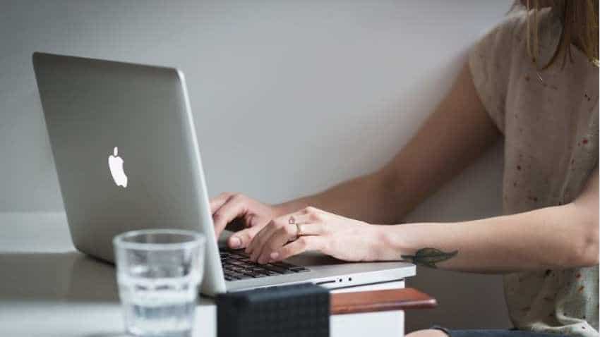 Apple working on new MacBook, suggests registrations