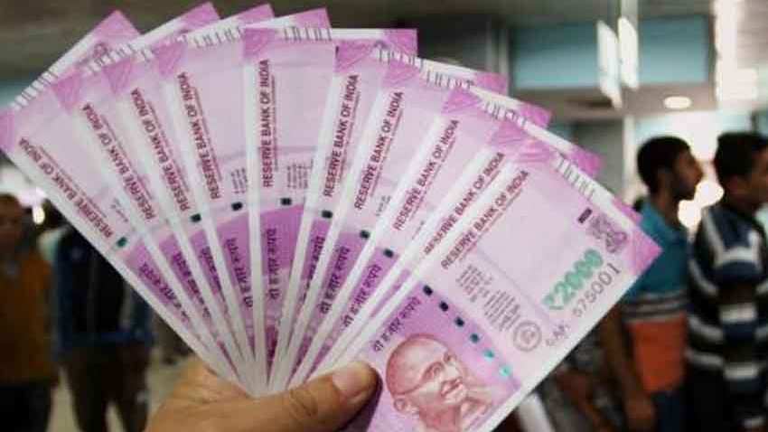 NSC vs FD: Which is better investment option for fixed amount returns and why? NSC vs FD: Which is better investment option for fixed amount returns and why?
