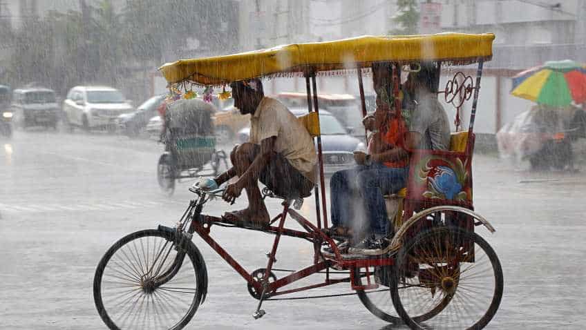 Monsoon hits Odisha, rain in several areas brings relief from scorching heat Monsoon hits Odisha, rain in several areas brings relief from scorching heat