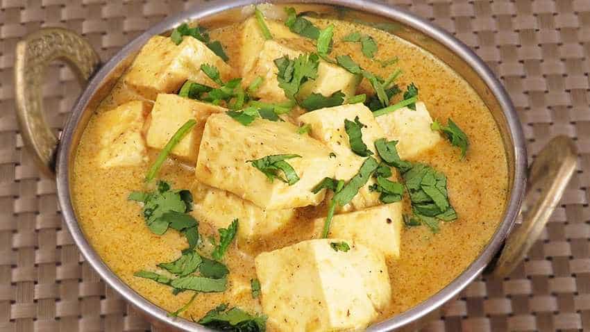&#039;Paneer hi toh hai&#039;: Zomato, Pune hotel slapped Rs 55,000 fine for delivering Chicken instead of Paneer dish!