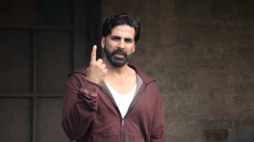 Akshay Kumar just earned £100; just see what he did for it