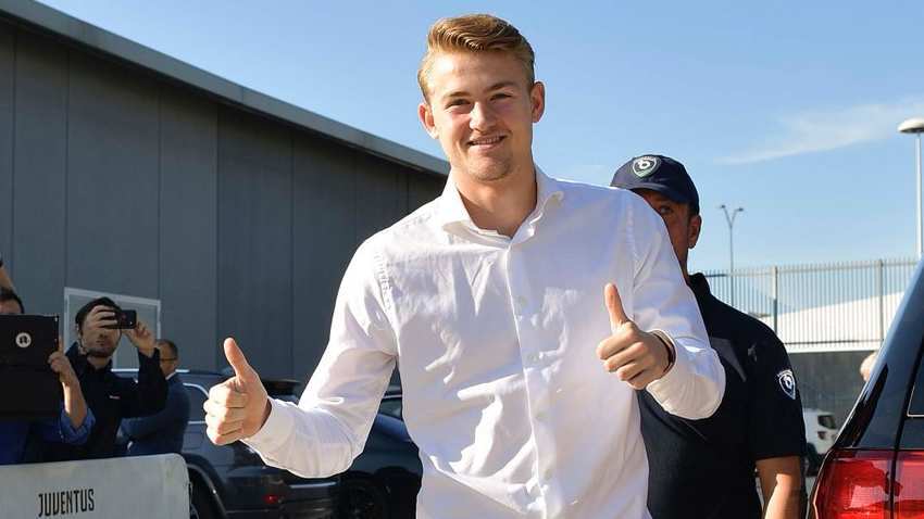 It's official! Juventus signs Ajax star Matthijs De Ligt for $84 mn: Here is how much money he will make It's official! Juventus signs Ajax star Matthijs De Ligt for $84 mn: Here is how much money he will make