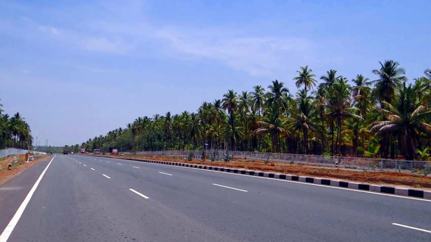 Big Modi govt push for electronic toll collection via FASTags: This new rule set to apply on national highways Big Modi govt push for electronic toll collection via FASTags: This new rule set to apply on national highways