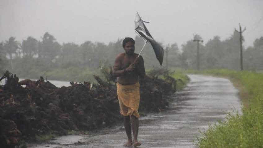 Weather update today: Monsoon fury lashes Kerala, schools declare a holiday in some parts Weather update today: Monsoon fury lashes Kerala, schools declare a holiday in some parts