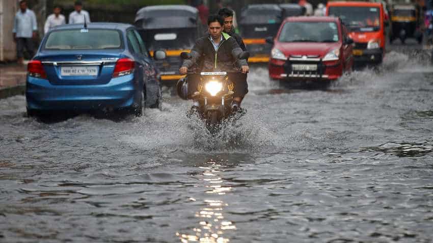 Mumbai rains update today: ALERT! IMD forecast warns of downpour in next 48 hrs Mumbai rains update today: ALERT! IMD forecast warns of downpour in next 48 hrs