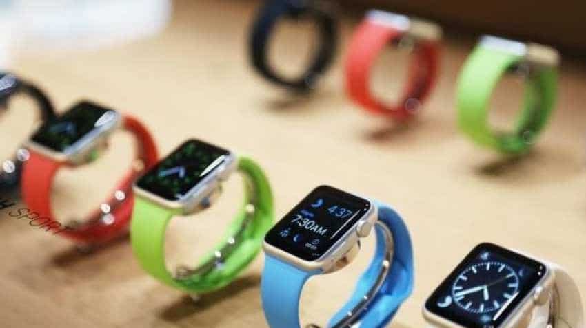 Apple Watch Series 5 model to use OLED display, may come with sleep tracking feature