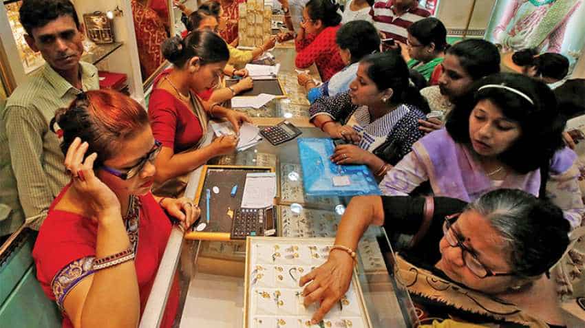 Gold price at all-time record, climbs Rs 40K mount in Mumbai spot market, further rally expected Gold price at all-time record, climbs Rs 40K mount in Mumbai spot market, further rally expected