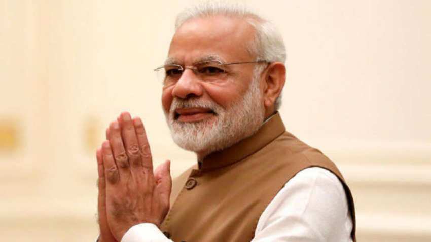 PM Narendra Modi lauds &#039;Coolie No. 1&#039; team for plastic-free sets