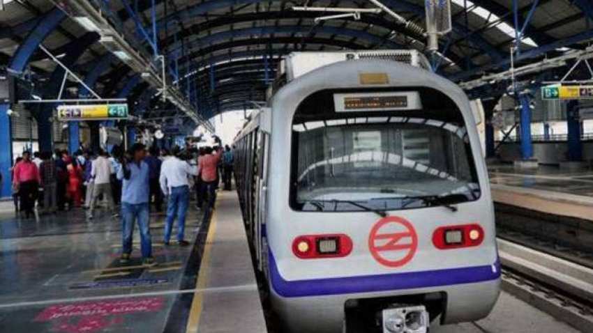 Chinese Manja disrupts Delhi Metro train service