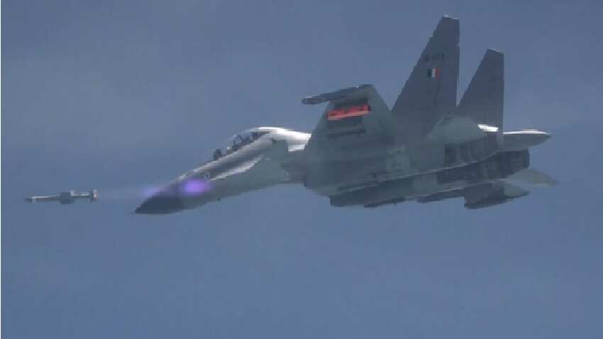 India successfully test-fires air-to-air missile Astra India successfully test-fires air-to-air missile Astra