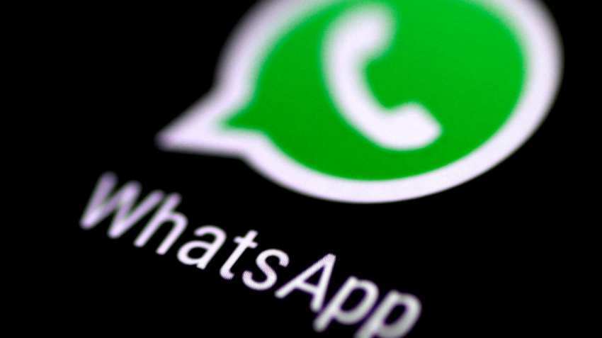 WhatsApp starts letting users auto-share their status updates on Facebook