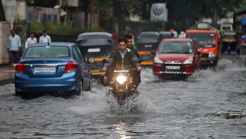 Mumbai Rains Update: RED ALERT! Extremely heavy rainfall expected today; schools shut Mumbai Rains Update: RED ALERT! Extremely heavy rainfall expected today; schools shut