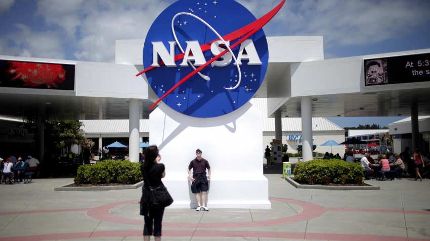 NASA's TESS probe spots black hole tearing apart a star NASA's TESS probe spots black hole tearing apart a star
