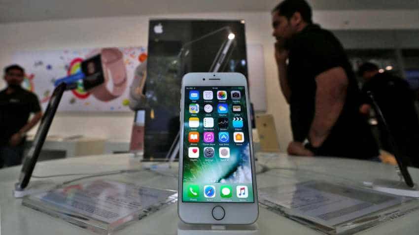No slowdon for smartphone industry, record festive sales expected