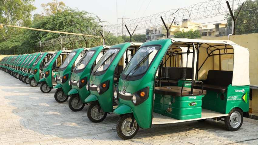 ELECTRIC BOOST! SmartE inaugurates two new charging hubs in Delhi - Know locations ELECTRIC BOOST! SmartE inaugurates two new charging hubs in Delhi - Know locations