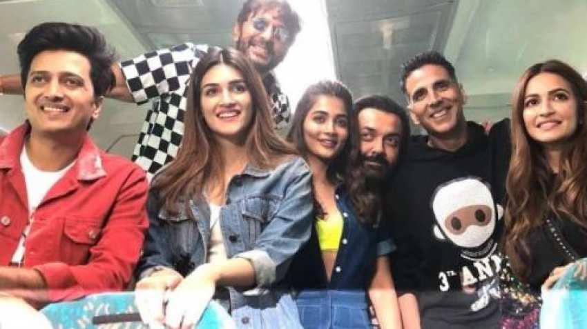 Housefull 4 box office collection: Akshay Kumar&#039;s multi starer bags Rs 53 crore in 3 days of business