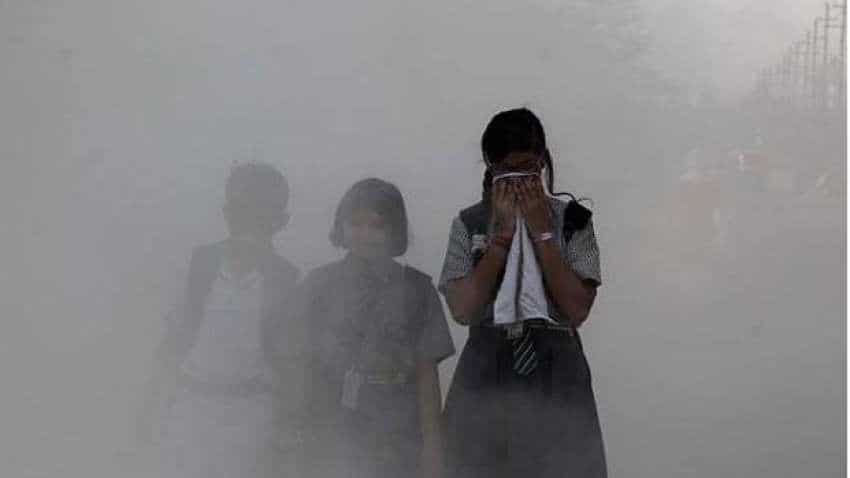 People begin to collapse as air quality deteriorates in Lucknow