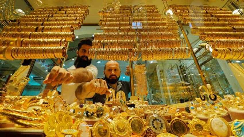 October gold imports in India drop 33% as higher prices curtail festive buying October gold imports in India drop 33% as higher prices curtail festive buying