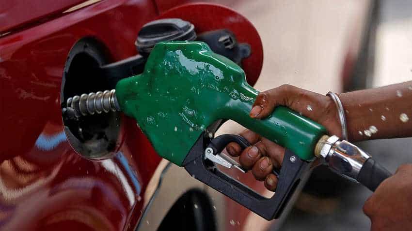 Petrol, Diesel Prices: Check latest fuel rates of Delhi, Mumbai, Kolkata and Chennai Petrol, Diesel Prices: Check latest fuel rates of Delhi, Mumbai, Kolkata and Chennai