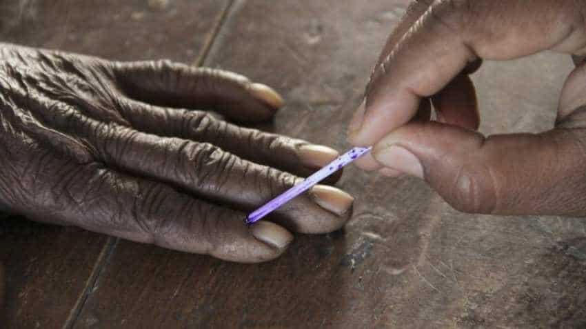 Karnataka Assembly elections 2019: BJP vs Congress vs JDS - Voting underway in 15 seats Karnataka Assembly elections 2019: BJP vs Congress vs JDS - Voting underway in 15 seats