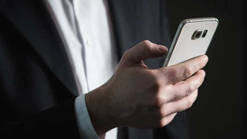 New WhatsApp feature: Android users get call waiting alert - How it works New WhatsApp feature: Android users get call waiting alert - How it works