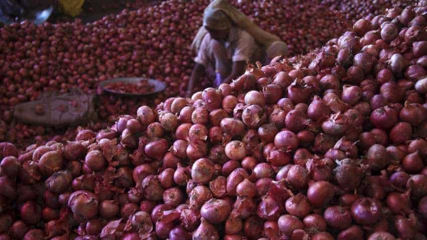 Onion price: Centre slashes stock limit for retailers from 5 tonnes to just 2 tonnes